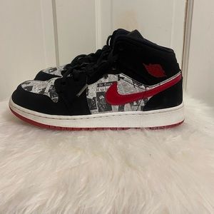 Jordan 1 mid newspaper air times mens